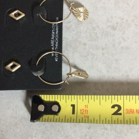 NWT AREA 3 gold earring set - Picture 6 of 7